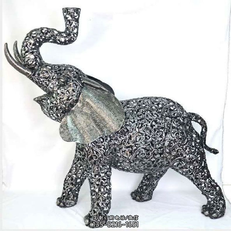 小象不锈钢网格雕塑