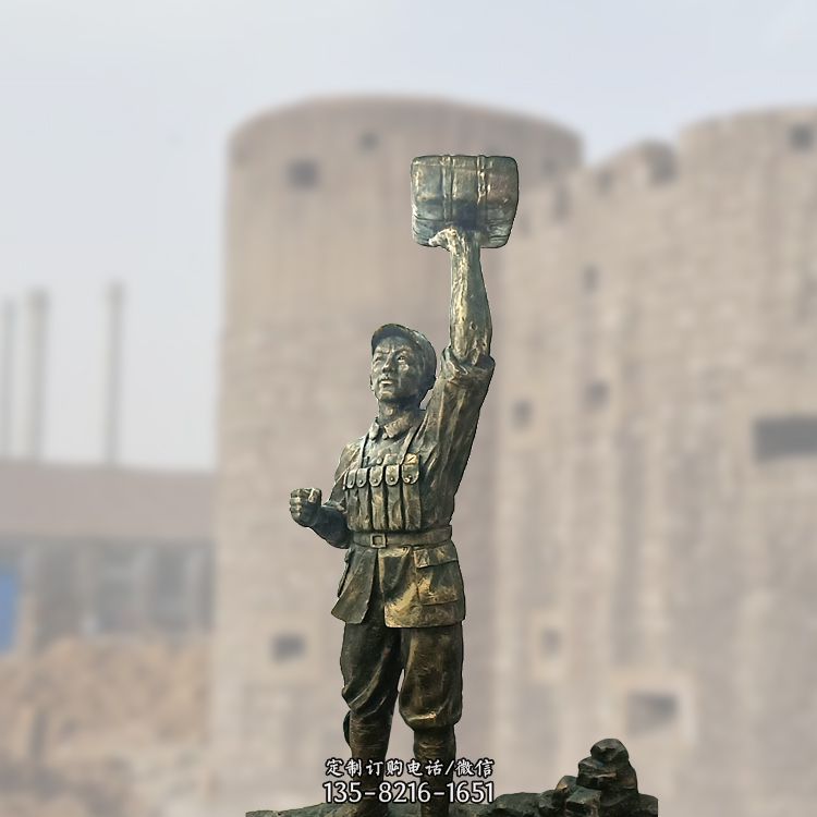 著名战斗英雄董存瑞炸碉堡雕塑像