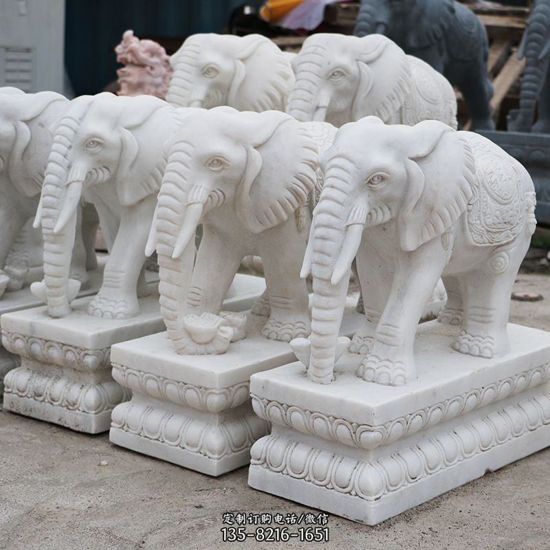 坟前大象的石雕图片
