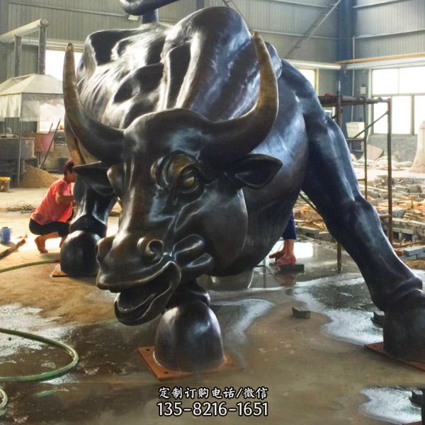 大型铸铜华尔街牛动物景观雕塑