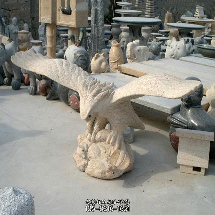 大理石老鹰石雕塑图片