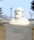 伽利略汉白玉石雕胸像-公园名人雕像世界著名科学家雕塑