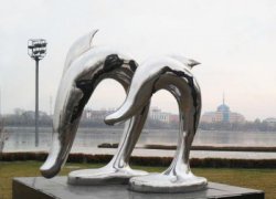 抽象海豚雕塑