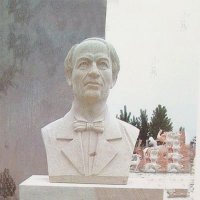 汉白玉爱迪生头像雕塑-美国著名发明家电学家-学校校园名人雕像