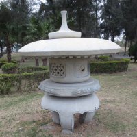 日式园林石雕灯笼