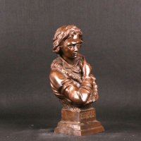 世界名人著名音乐家少年时代的贝多芬胸像雕塑