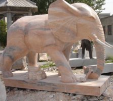 企业大象石雕-喷水的大象石雕