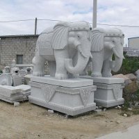 古代大象石雕-石雕大象脚踩元宝