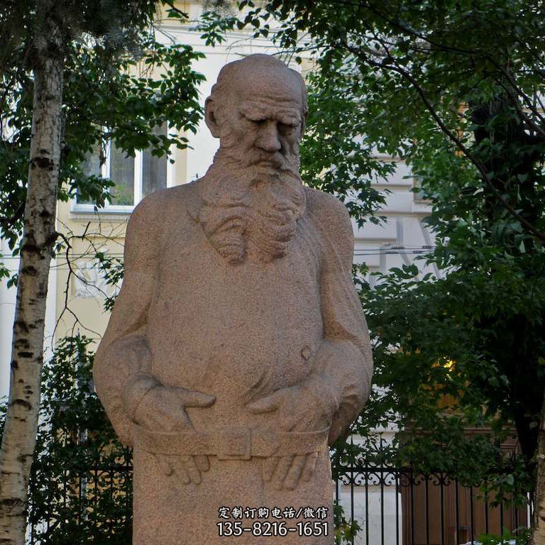 列夫·尼古拉耶维奇·托尔斯泰石雕名人图片