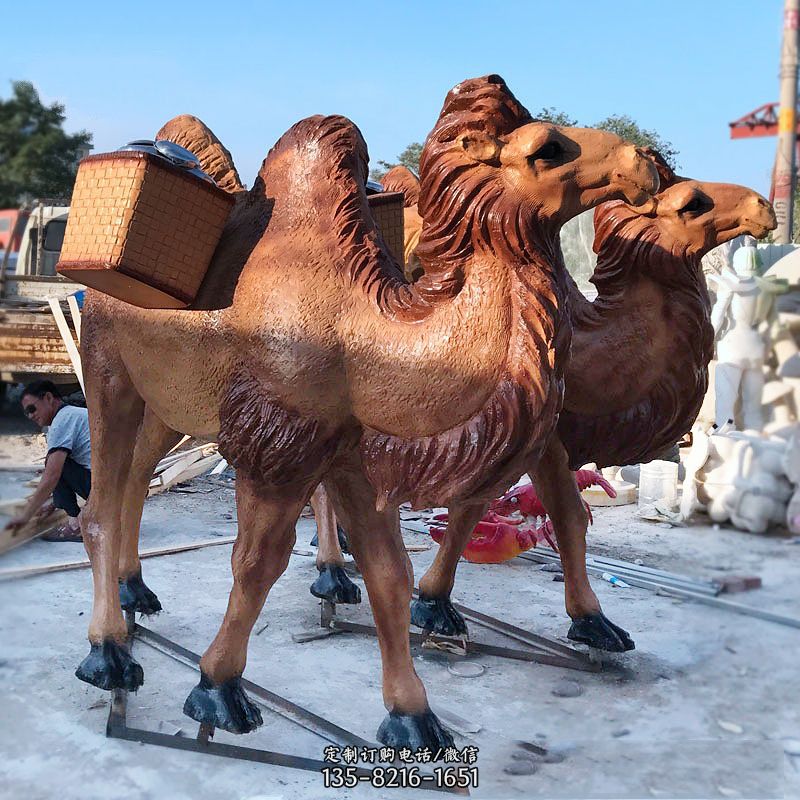 丝绸之路仿真骆驼雕塑