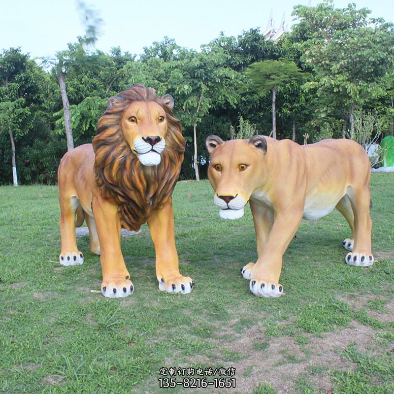 大型仿真狮子-两脚站立狮子雕塑