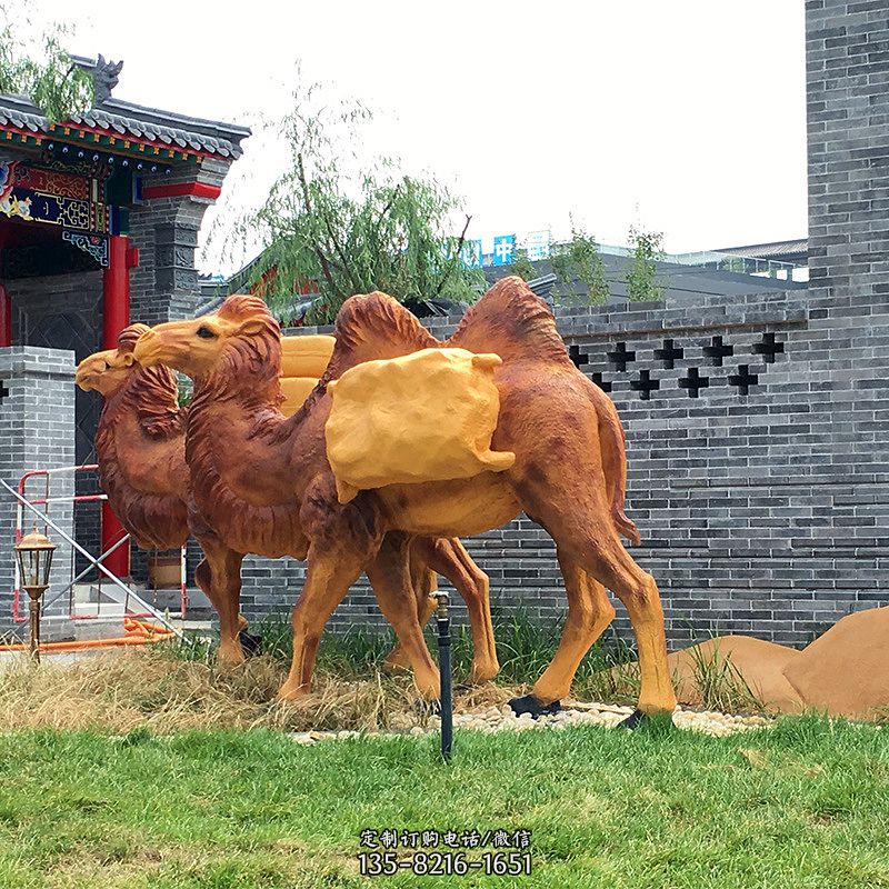 仿真駱駝景觀雕塑-景區景點仿真動物景觀擺件