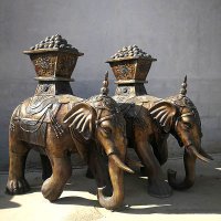 仿古大象铜雕-人背大象雕塑