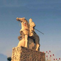 唐代名将著名军事家郭子仪骑马石雕塑像