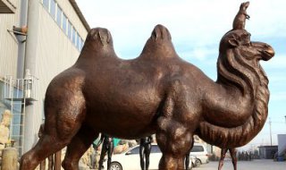 玻璃钢仿铜抽象骆驼动物雕塑有什么作用_哪里能订制玻璃钢仿铜抽象骆驼动物雕塑？