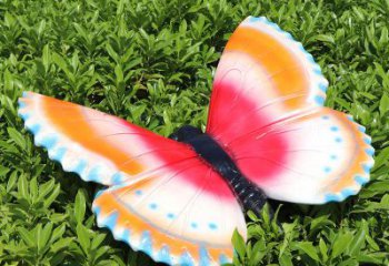 玻璃仿真蝴蝶昆虫，温馨艺术世界的精致呈现