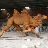 奔跑的骆驼仿真雕塑