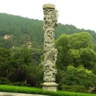 石雕龙柱雕塑