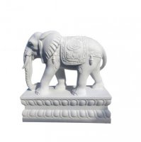 石雕大象的雕刻