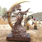 神话人物雕塑
