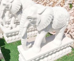 大象石雕雕塑-大象雕塑的公园