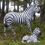 仿真斑马雕塑-公园草坪动物雕塑摆件