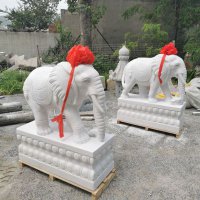 别墅大象石雕-大象镂空石雕