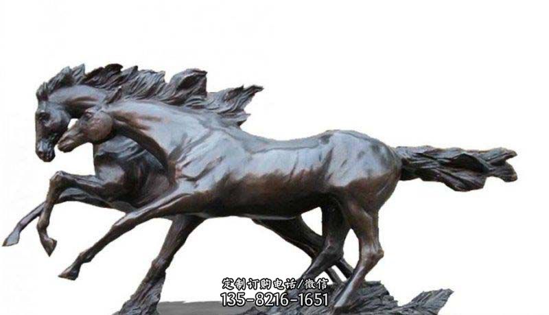 公园奔跑的两匹马动物铜雕