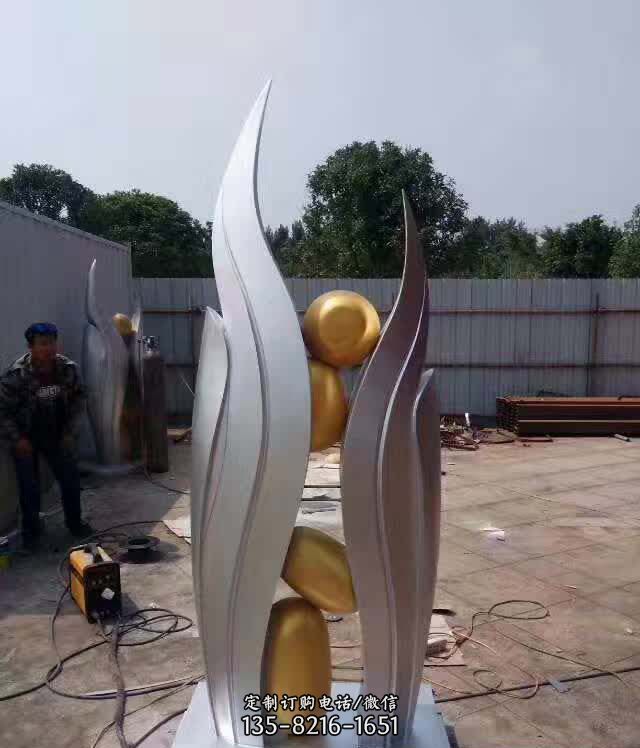 不锈钢广场翅膀雕塑1
