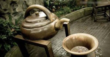 茶壶茶碗玻璃钢仿铜景观雕塑
