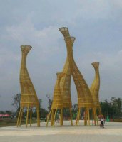 广场不锈钢抽象长颈鹿雕塑