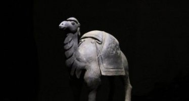 公园骆驼动物铜雕