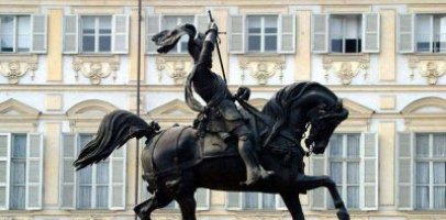 广场骑马的罗马士兵景观铜雕