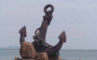 海边船锚景观铜雕