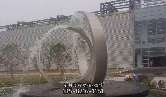 不锈钢圆形喷泉雕塑