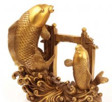 铜雕鲤鱼跃龙门
