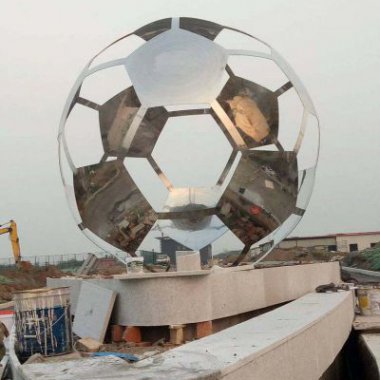 公园不锈钢抽象镂空足球雕塑