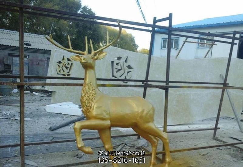 铸铜梅花鹿雕塑