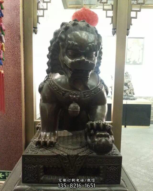 狮子铸铜雕塑-晚霞红狮子石雕