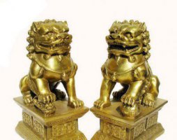 故宫狮子鎏金铜雕