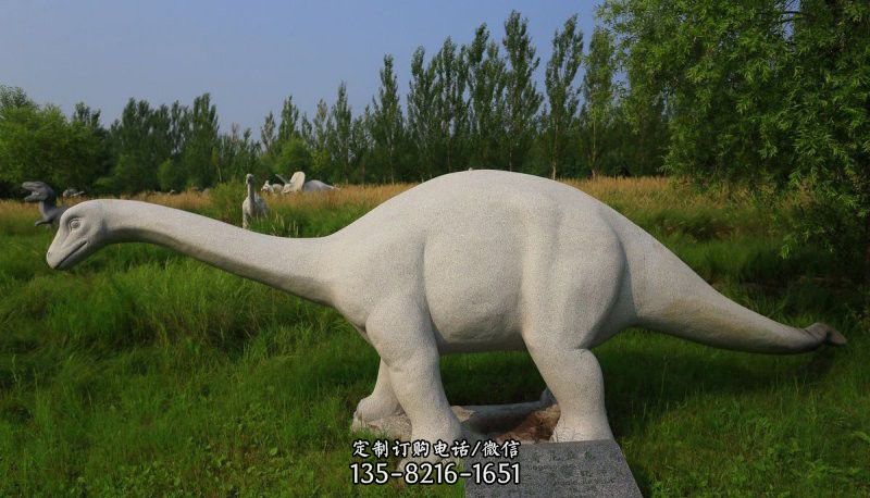 石雕恐龙公园动物雕塑图片