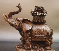 铜雕驮宝大象-写实大象石雕