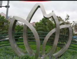 不锈钢抽象树叶雕塑2
