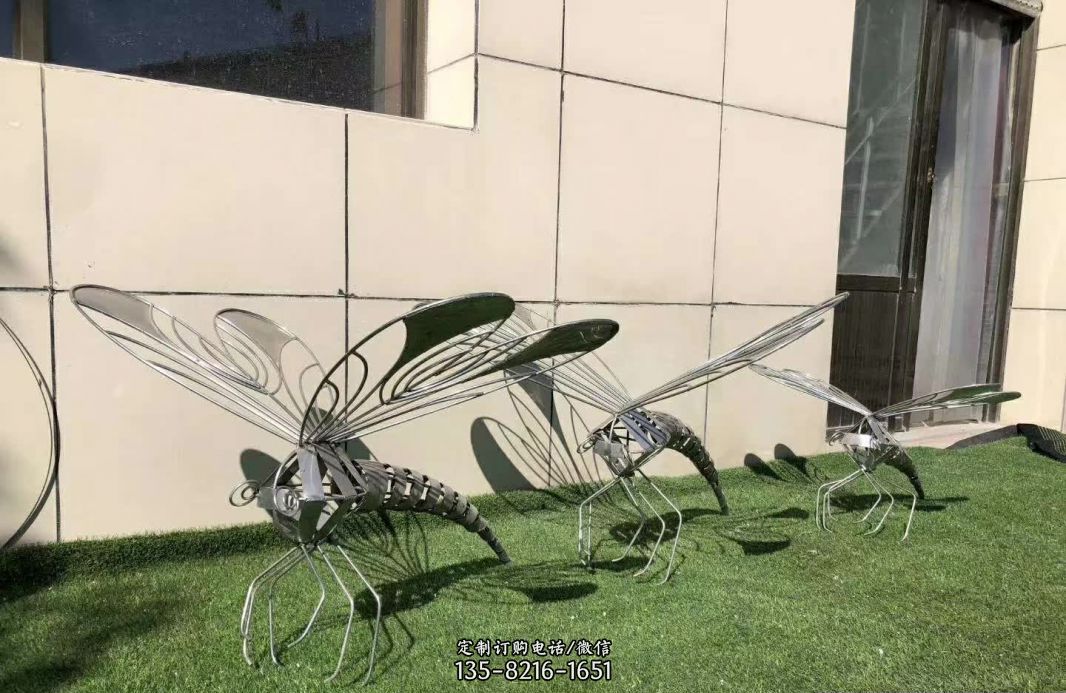 不锈钢镂空蝴蝶雕塑 
