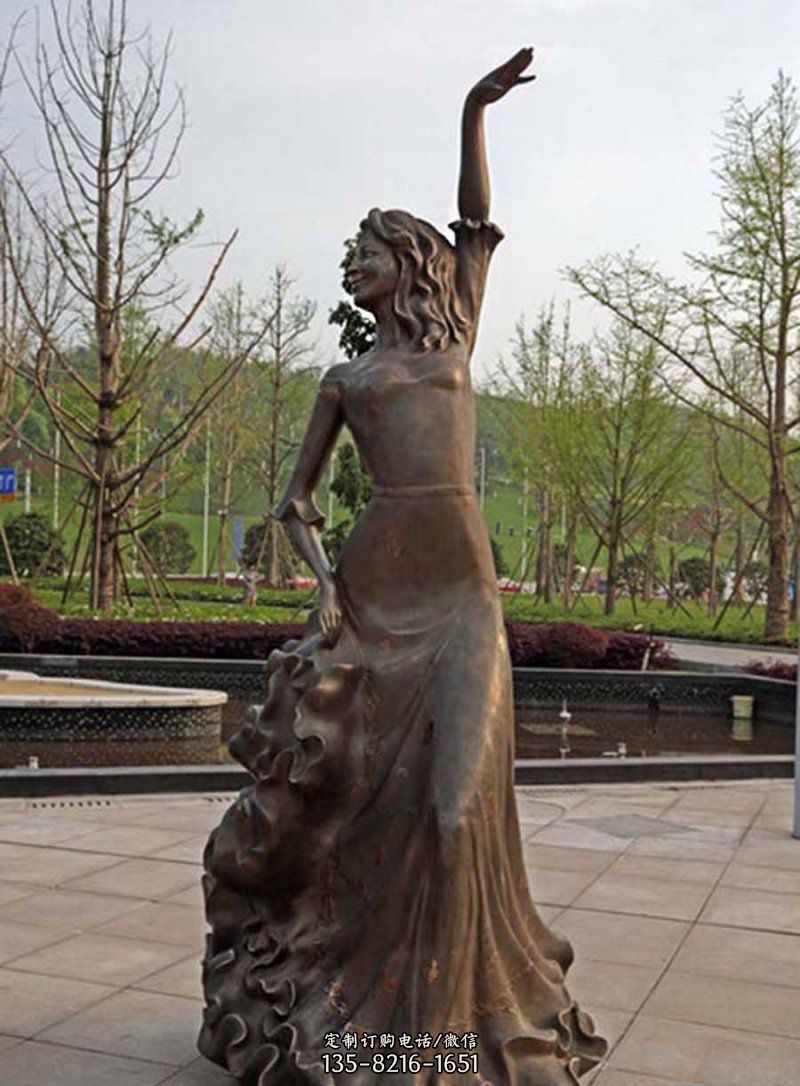 公园跳舞的女孩人物铜雕