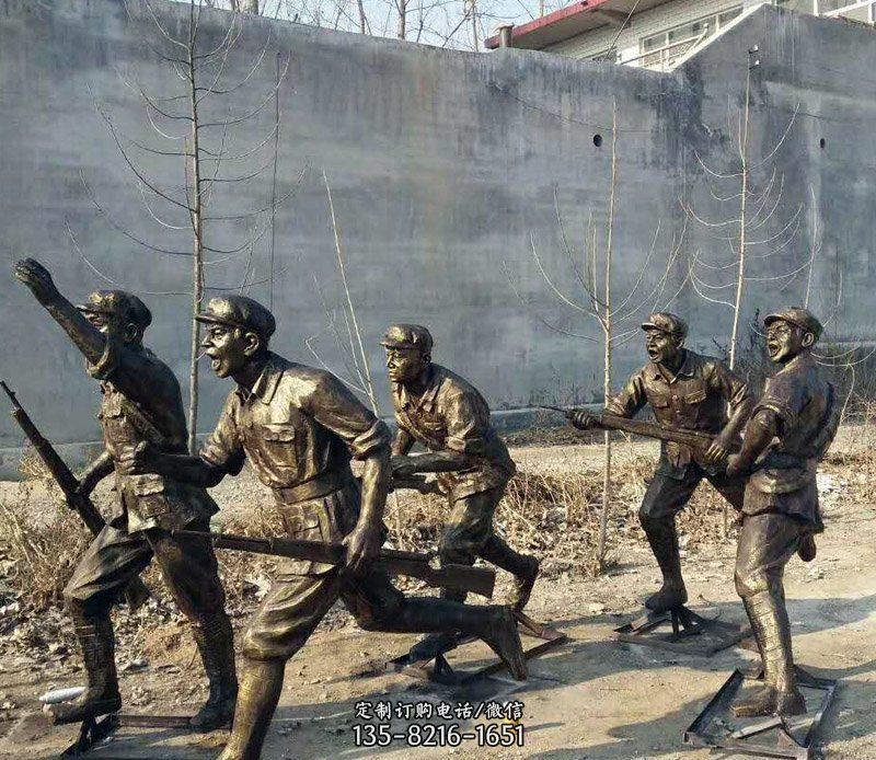 公园人物解放军冲锋铜雕