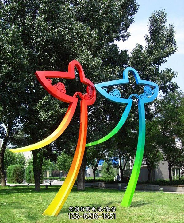 彩色不锈钢抽象风筝雕塑