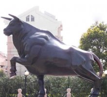 广场牛铜雕-塔洛斯雕像