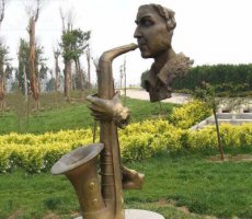 吹萨克斯铜雕-奥林匹克公园铜雕