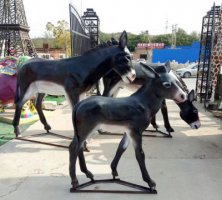 玻璃钢公园景观马雕塑